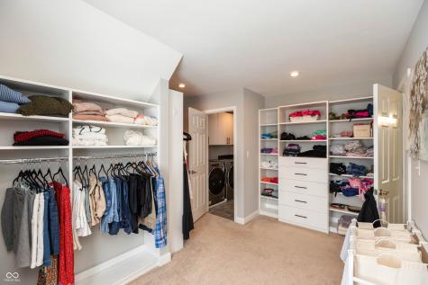 2621 Creek Bank Drive Columbus IN 47201