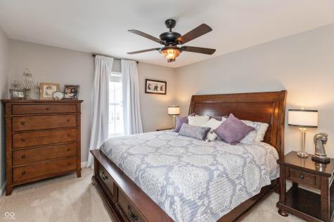 2621 Creek Bank Drive Columbus IN 47201