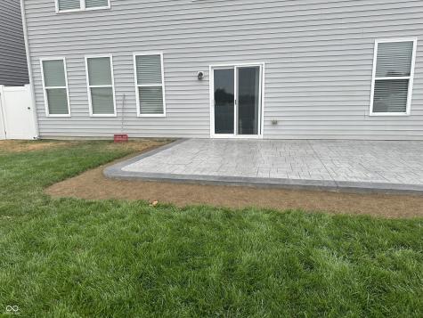 2621 Creek Bank Drive Columbus IN 47201