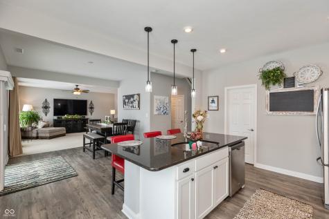 2621 Creek Bank Drive Columbus IN 47201