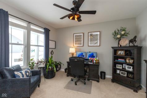 2621 Creek Bank Drive Columbus IN 47201