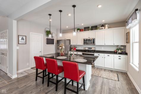 2621 Creek Bank Drive Columbus IN 47201