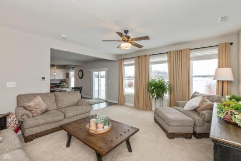 2621 Creek Bank Drive Columbus IN 47201