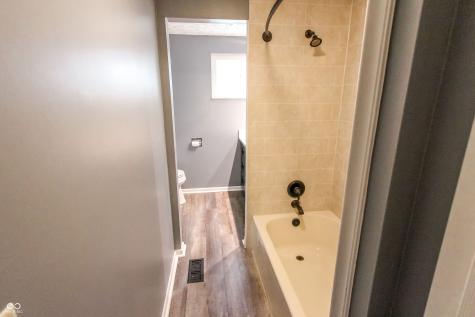 10725 E Edgewood Avenue Indianapolis IN 46239