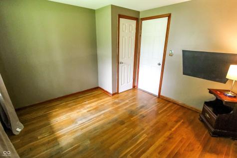 10725 E Edgewood Avenue Indianapolis IN 46239