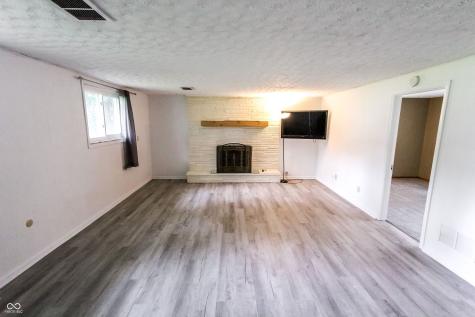 10725 E Edgewood Avenue Indianapolis IN 46239