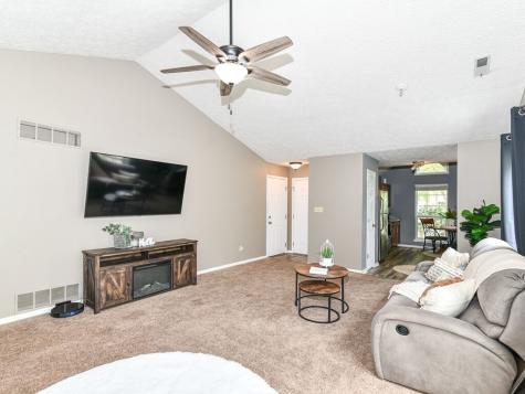 6585 Discovery Drive S Indianapolis IN 46250