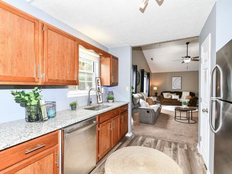 6585 Discovery Drive S Indianapolis IN 46250
