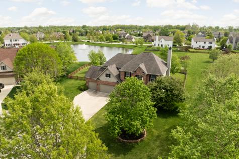 8837 Amber Stone Court Zionsville IN 46077