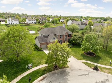 8837 Amber Stone Court Zionsville IN 46077