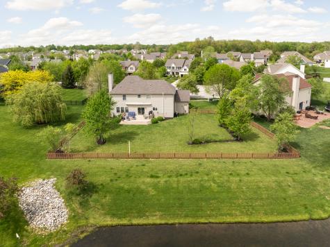 8837 Amber Stone Court Zionsville IN 46077