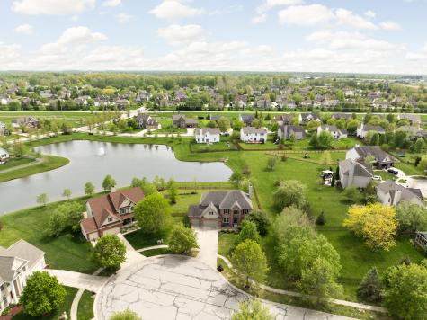 8837 Amber Stone Court Zionsville IN 46077