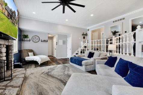 3781 S Creekside Drive New Palestine IN 46163