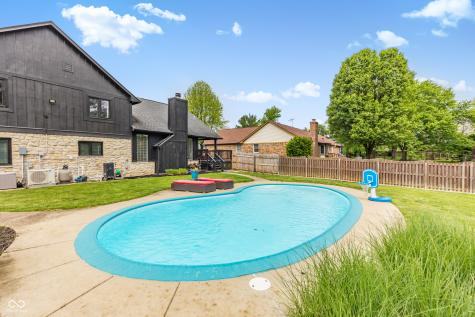 3781 S Creekside Drive New Palestine IN 46163
