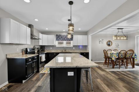 3781 S Creekside Drive New Palestine IN 46163