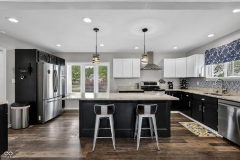 3781 S Creekside Drive New Palestine IN 46163