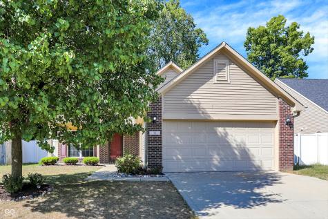 32 Meridian Gardens Lane Indianapolis IN 46227