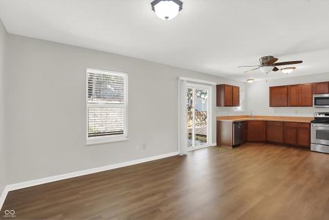 32 Meridian Gardens Lane Indianapolis IN 46227