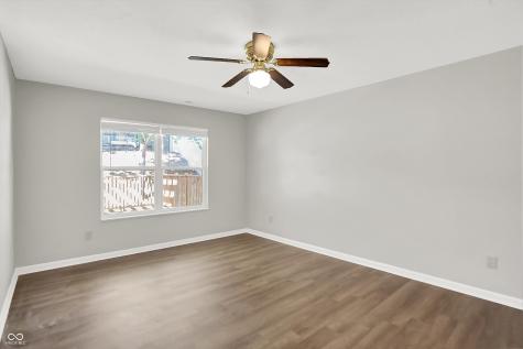 32 Meridian Gardens Lane Indianapolis IN 46227
