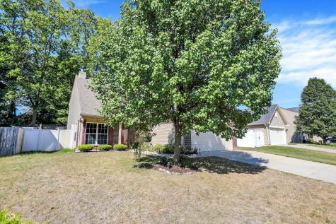 32 Meridian Gardens Lane Indianapolis IN 46227