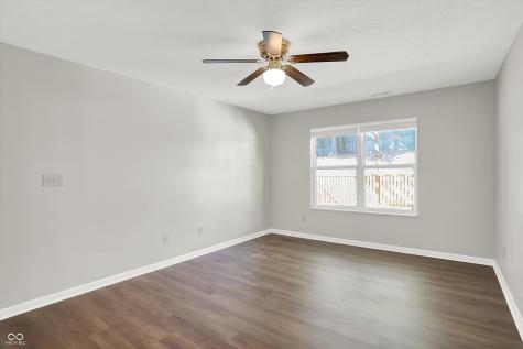 32 Meridian Gardens Lane Indianapolis IN 46227