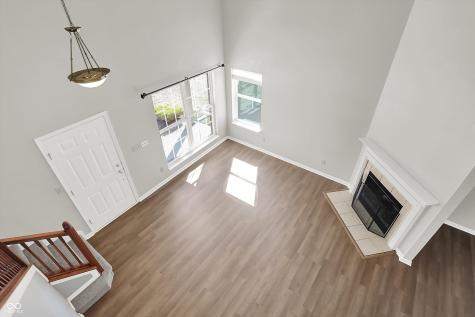 32 Meridian Gardens Lane Indianapolis IN 46227