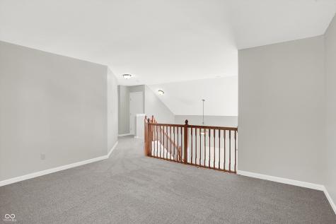 32 Meridian Gardens Lane Indianapolis IN 46227