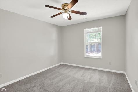 32 Meridian Gardens Lane Indianapolis IN 46227