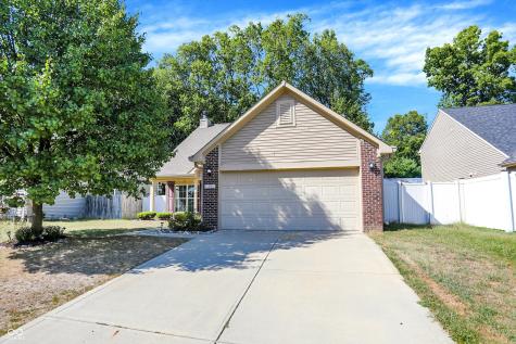 32 Meridian Gardens Lane Indianapolis IN 46227