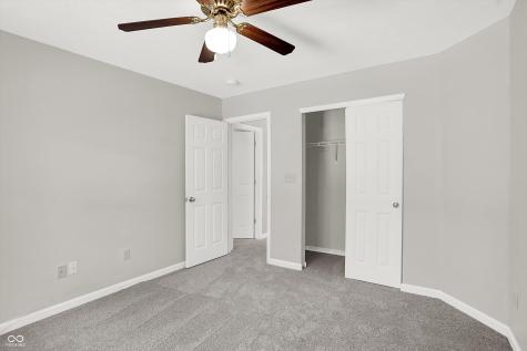 32 Meridian Gardens Lane Indianapolis IN 46227