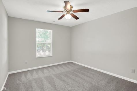 32 Meridian Gardens Lane Indianapolis IN 46227