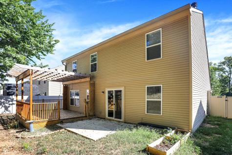32 Meridian Gardens Lane Indianapolis IN 46227