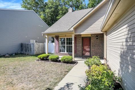 32 Meridian Gardens Lane Indianapolis IN 46227