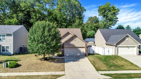 32 Meridian Gardens Lane Indianapolis IN 46227