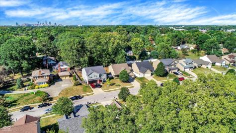 32 Meridian Gardens Lane Indianapolis IN 46227