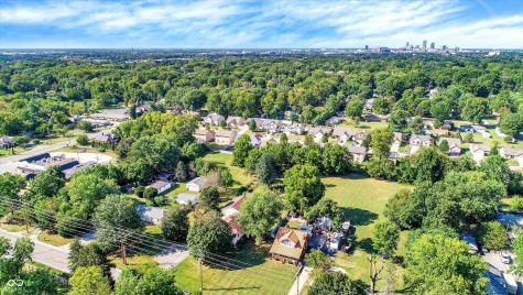 32 Meridian Gardens Lane Indianapolis IN 46227