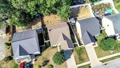 32 Meridian Gardens Lane Indianapolis IN 46227