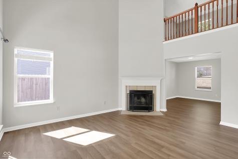 32 Meridian Gardens Lane Indianapolis IN 46227