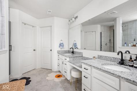 7222 Oak Trace Lane Brownsburg IN 46112