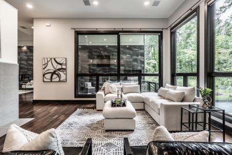 11548 Willow Springs Drive Zionsville IN 46077
