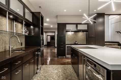 11548 Willow Springs Drive Zionsville IN 46077