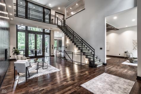 11548 Willow Springs Drive Zionsville IN 46077