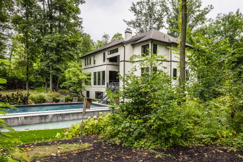 11548 Willow Springs Drive Zionsville IN 46077