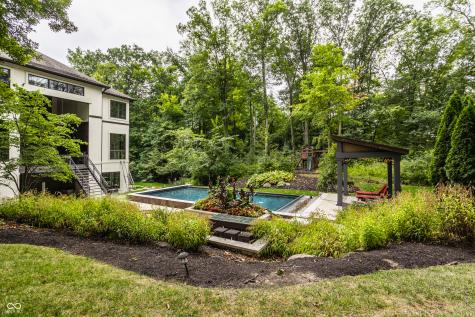 11548 Willow Springs Drive Zionsville IN 46077