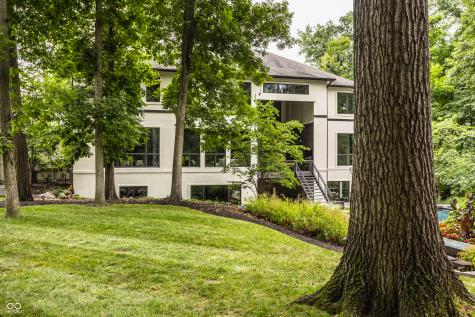 11548 Willow Springs Drive Zionsville IN 46077