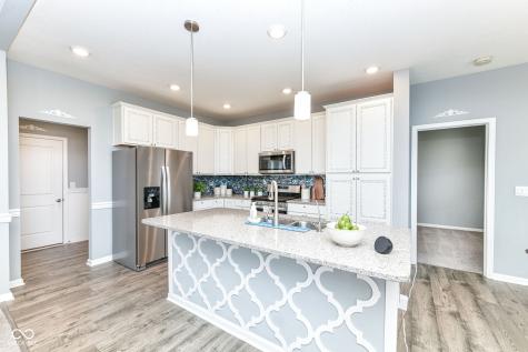 5817 Flat Hill Drive Indianapolis IN 46239