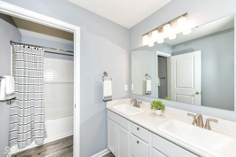 5817 Flat Hill Drive Indianapolis IN 46239