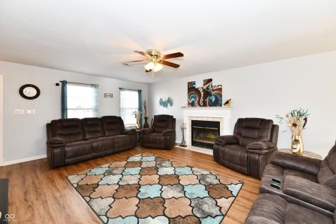 2541 Braxton Drive Indianapolis IN 46229