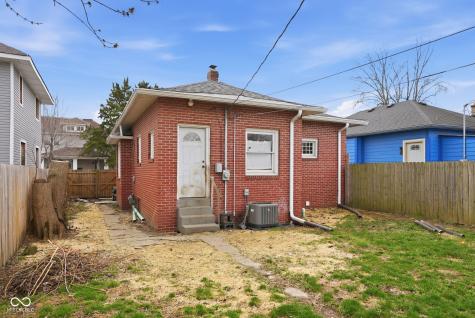 3724 E Market Street Indianapolis IN 46201
