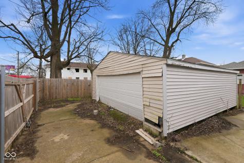 3724 E Market Street Indianapolis IN 46201
